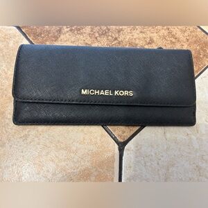 Michael Kors slim wallet
